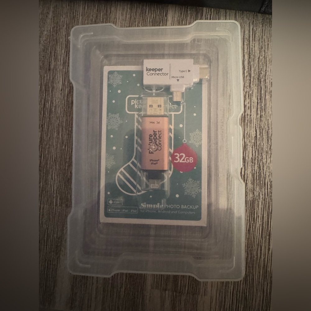 Picture Keeper Connect 32 GB Photo Backup System with Storage Pouch - NWT - Picture 2 of 5
